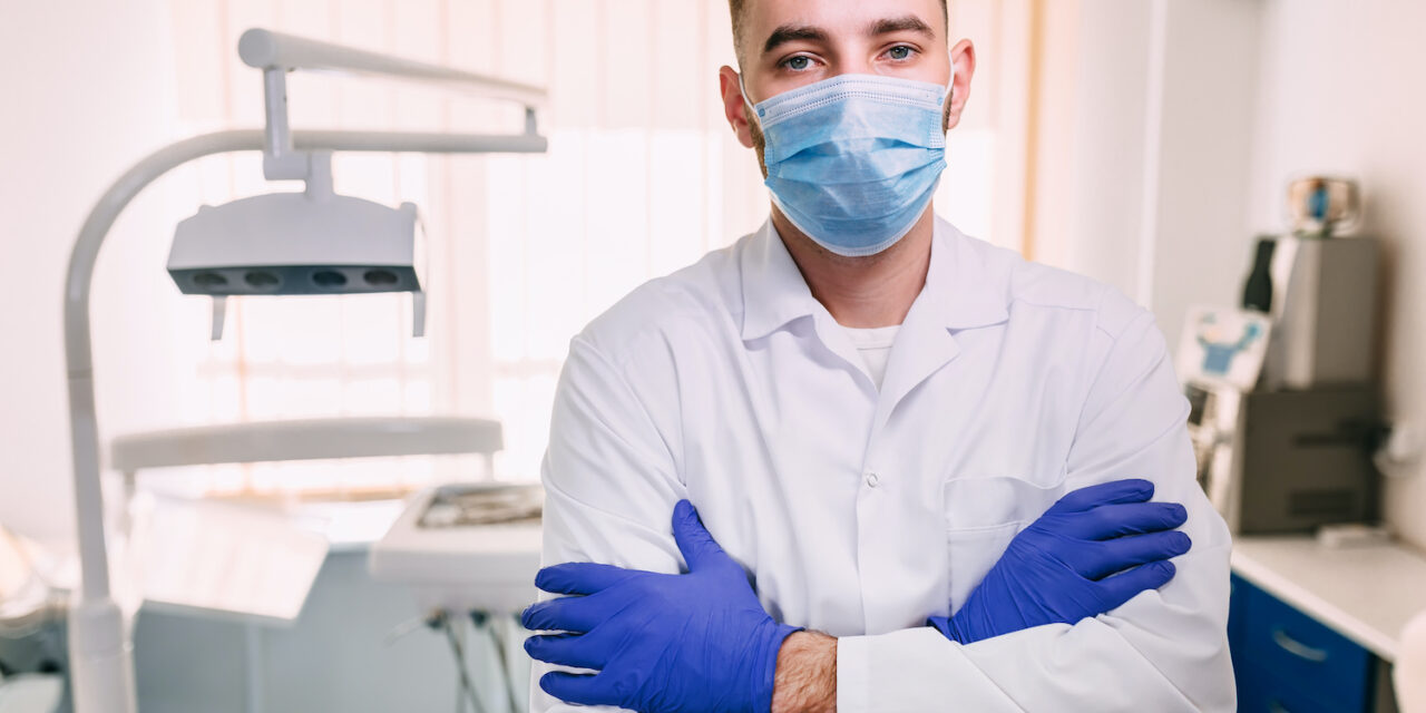 İmplant Üstü Protez Diş Nedir?